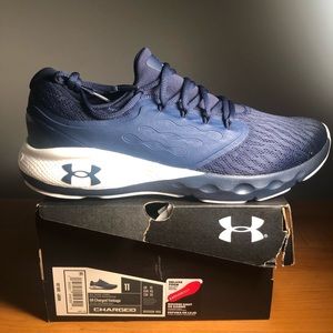New Never Worn Men’s Under Armour Charged Vantage Size 11